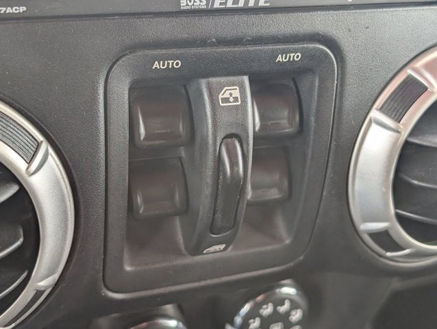 2012 Jeep Wrangler Unlimited Sahara