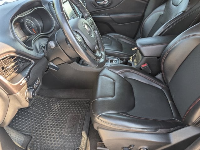 2020 Jeep Cherokee Trailhawk