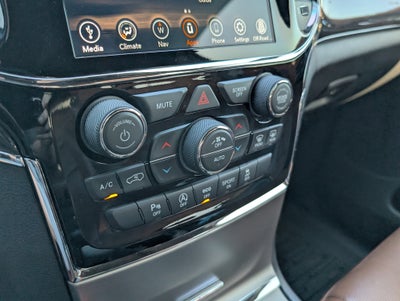 2020 Jeep Grand Cherokee Overland