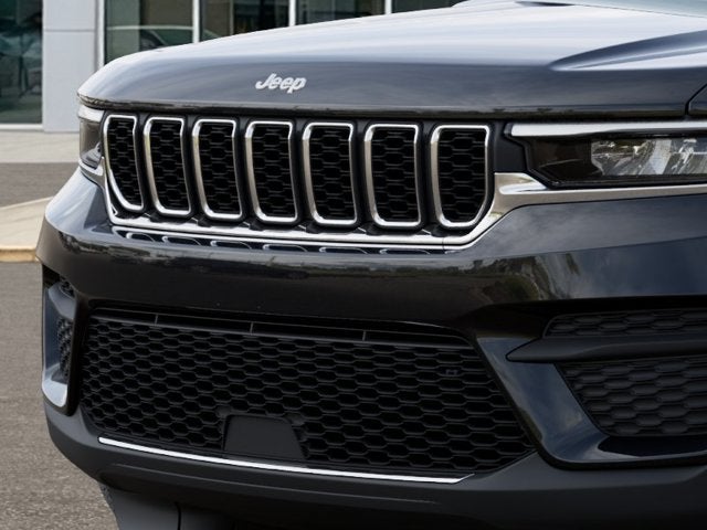 2027 Jeep Grand Cherokee Laredo X