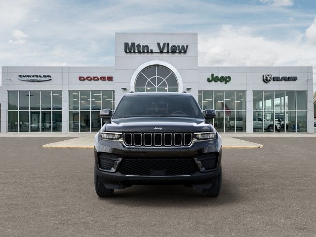 2027 Jeep Grand Cherokee Laredo X