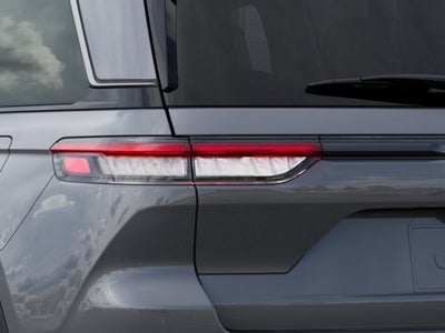 2027 Jeep Grand Cherokee Laredo Altitude