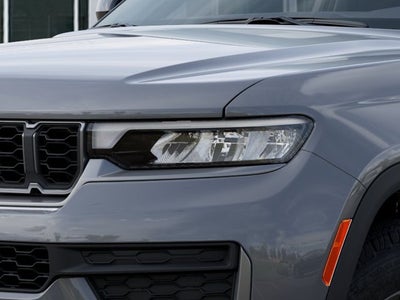 2027 Jeep Grand Cherokee Laredo Altitude