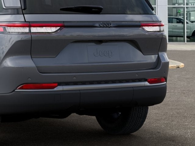2027 Jeep Grand Cherokee Laredo Altitude