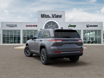 2027 Jeep Grand Cherokee Laredo Altitude