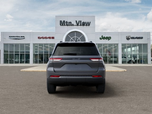 2027 Jeep Grand Cherokee Laredo Altitude
