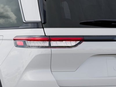 2027 Jeep Grand Cherokee Laredo Altitude