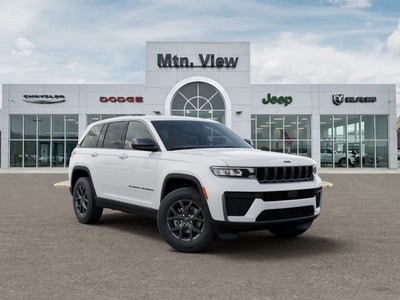 2027 Jeep Grand Cherokee Laredo Altitude