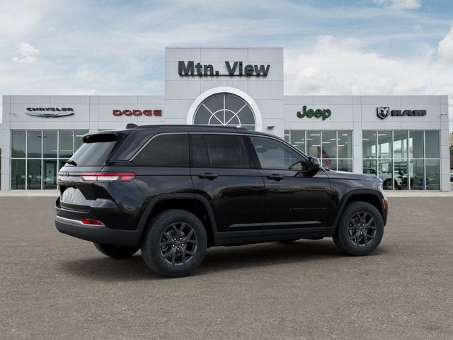 2027 Jeep Grand Cherokee Laredo Altitude