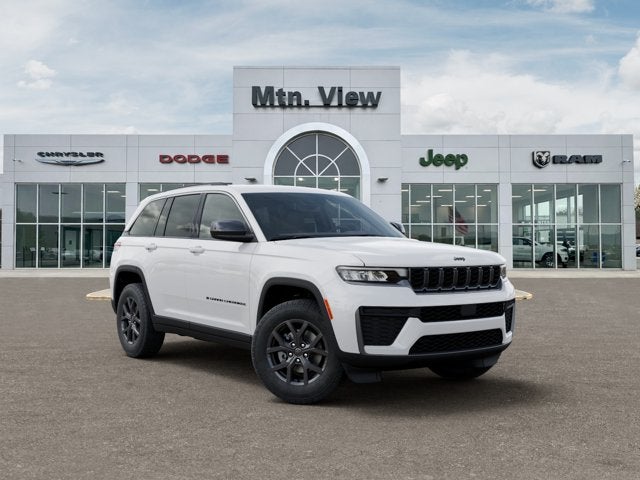2027 Jeep Grand Cherokee Laredo Altitude