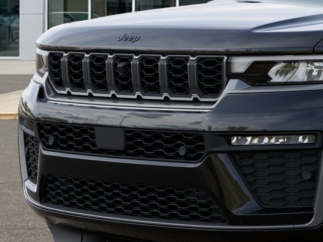 2027 Jeep Grand Cherokee Limited Reserve