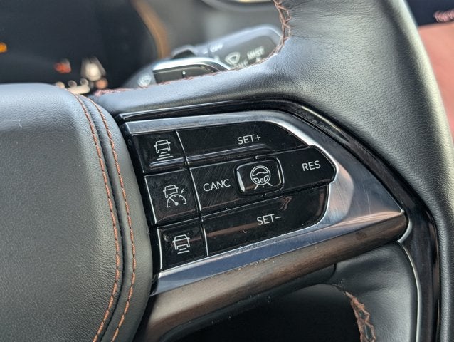 2025 Jeep Grand Cherokee Summit