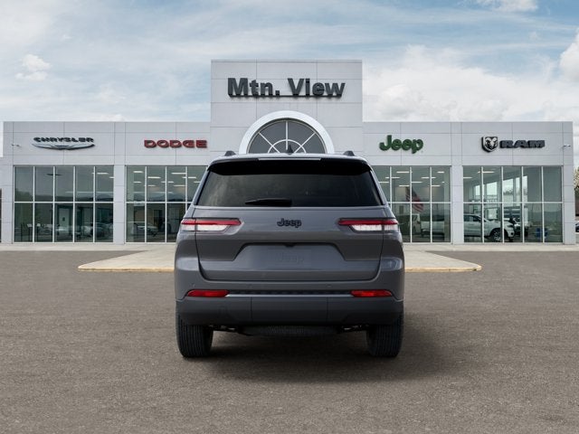 2027 Jeep Grand Cherokee L Laredo Altitude