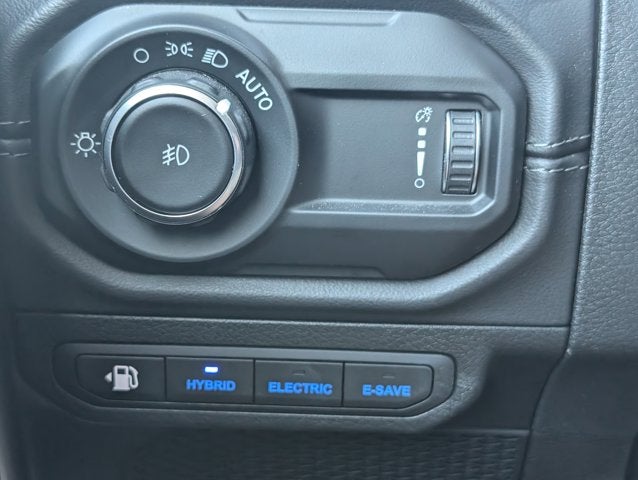 2025 Jeep Wrangler Sahara 4xe
