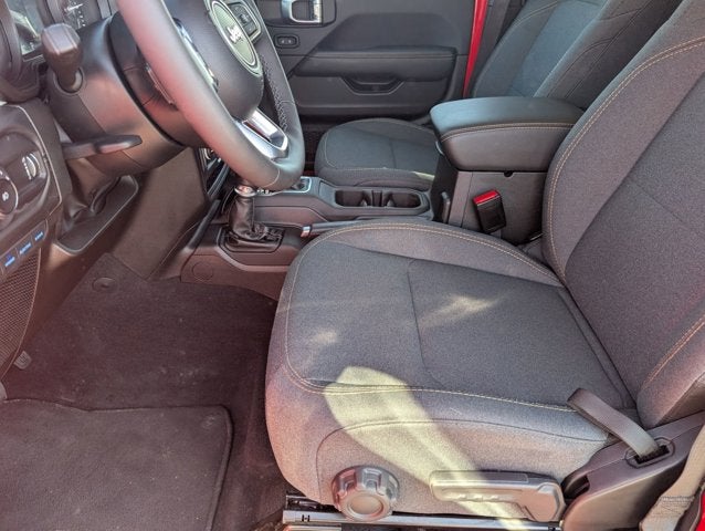 2025 Jeep Wrangler Sahara 4xe