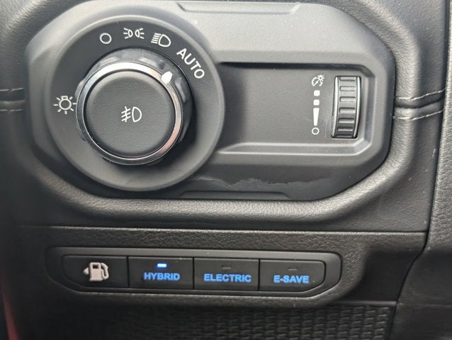 2025 Jeep Wrangler Sahara 4xe