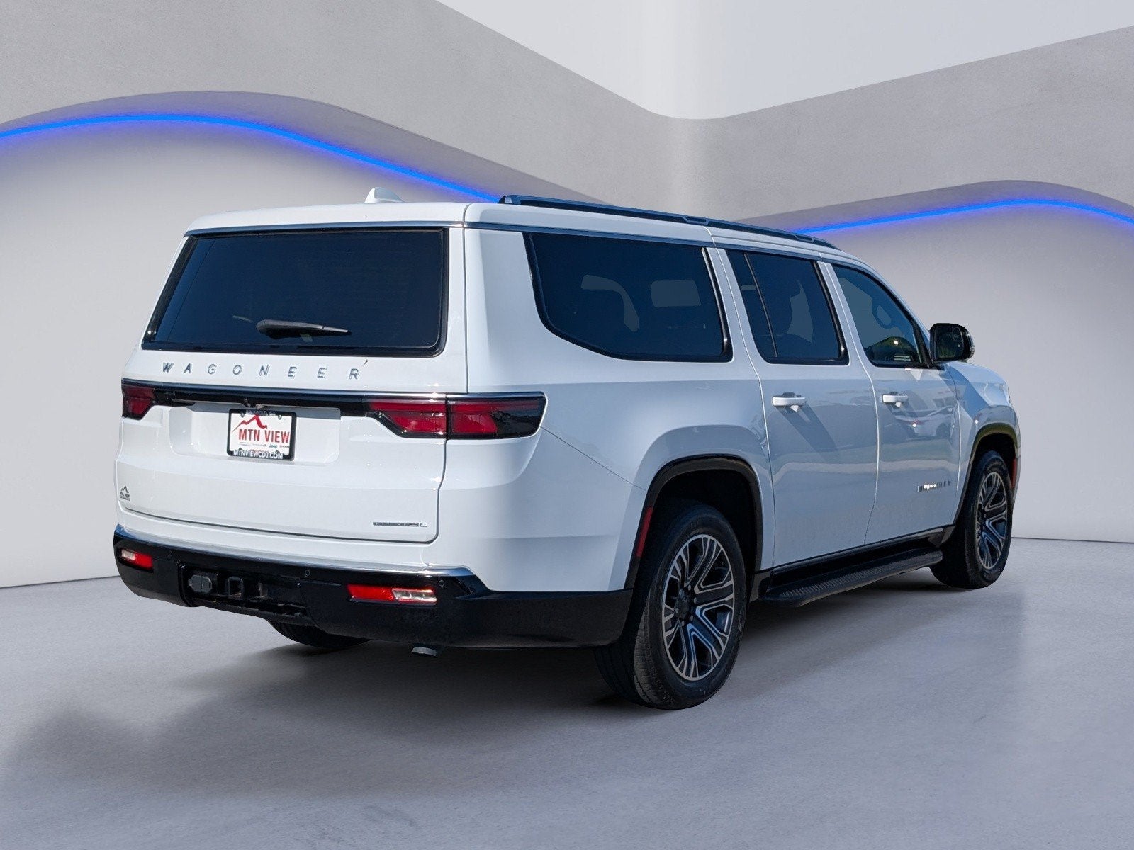 2023 Jeep Wagoneer L Series II