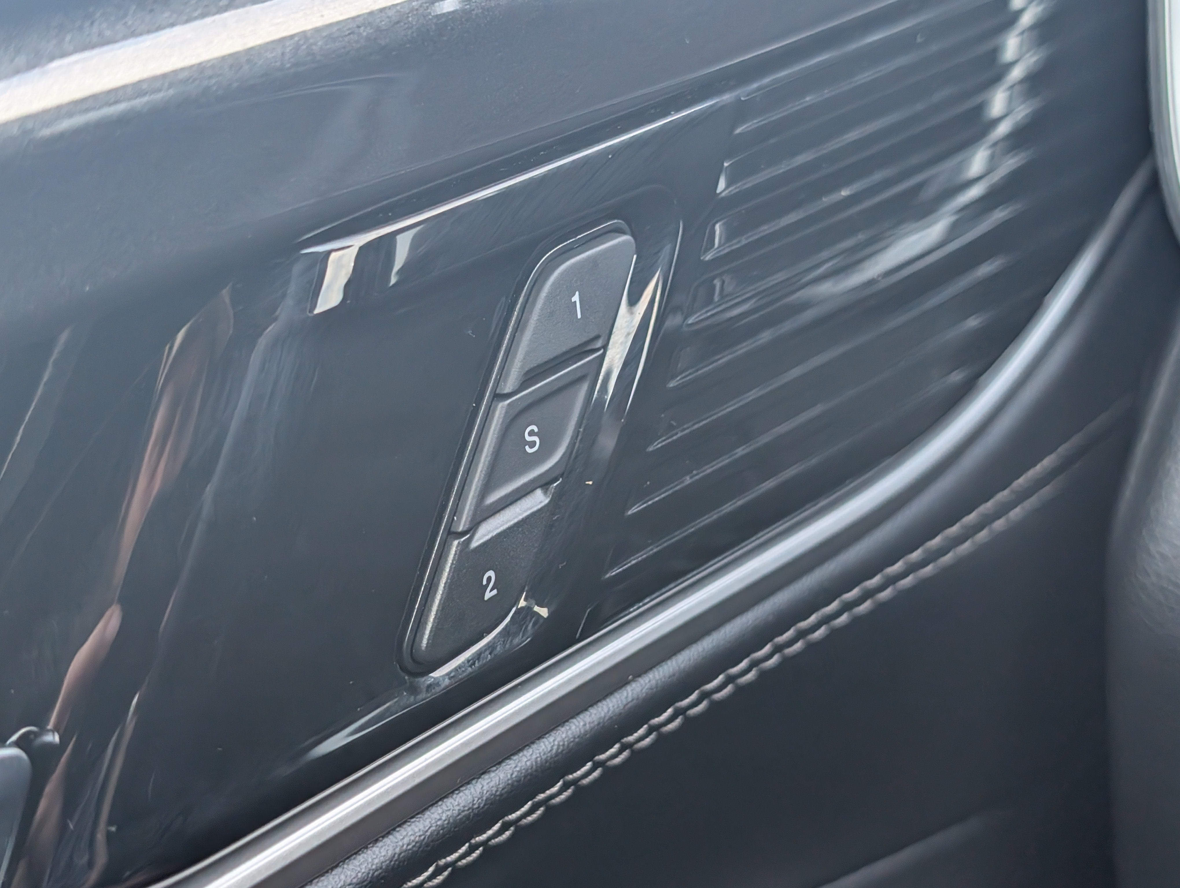 2024 Jeep Wagoneer L Base