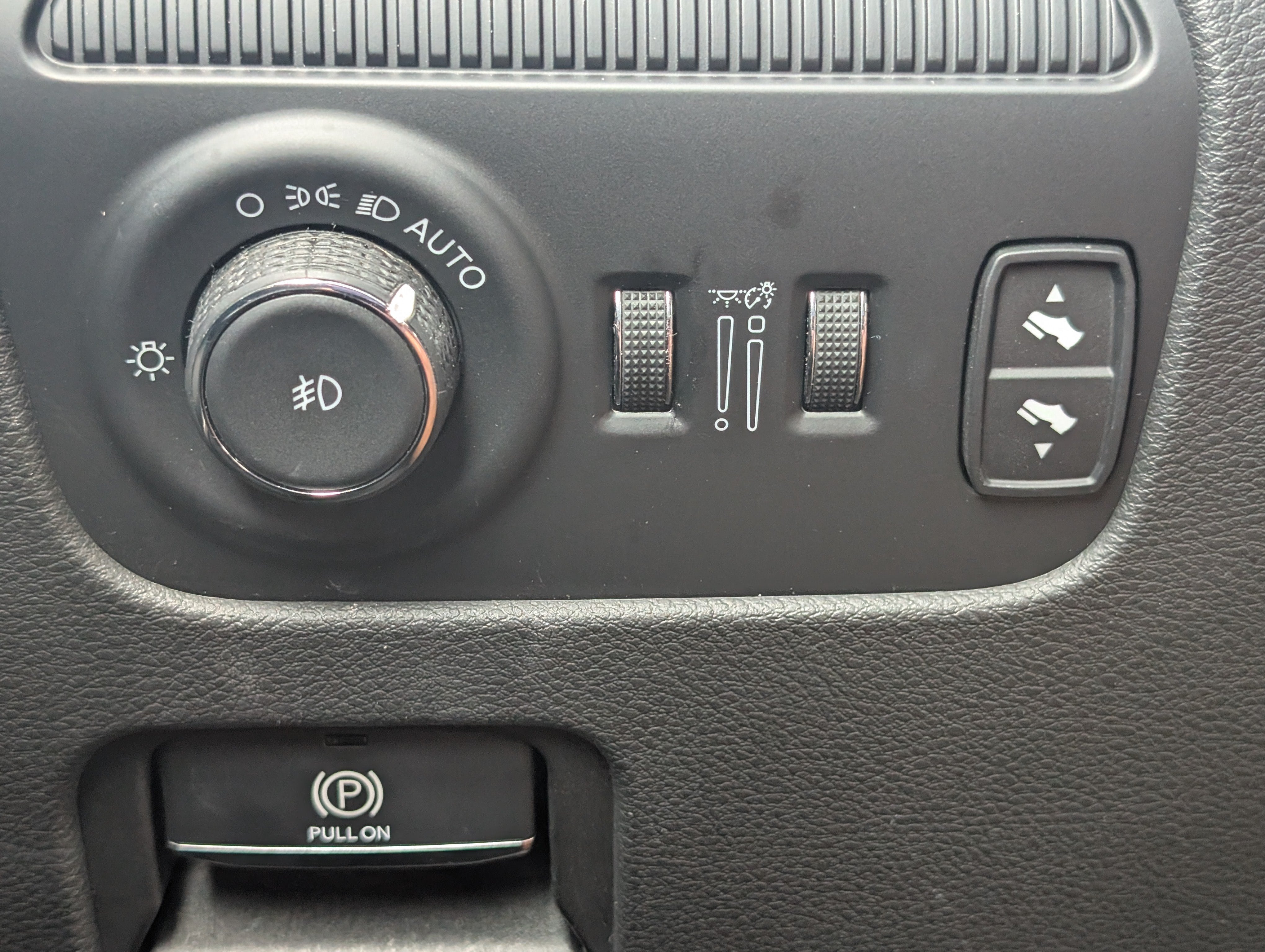2024 Jeep Wagoneer L Base