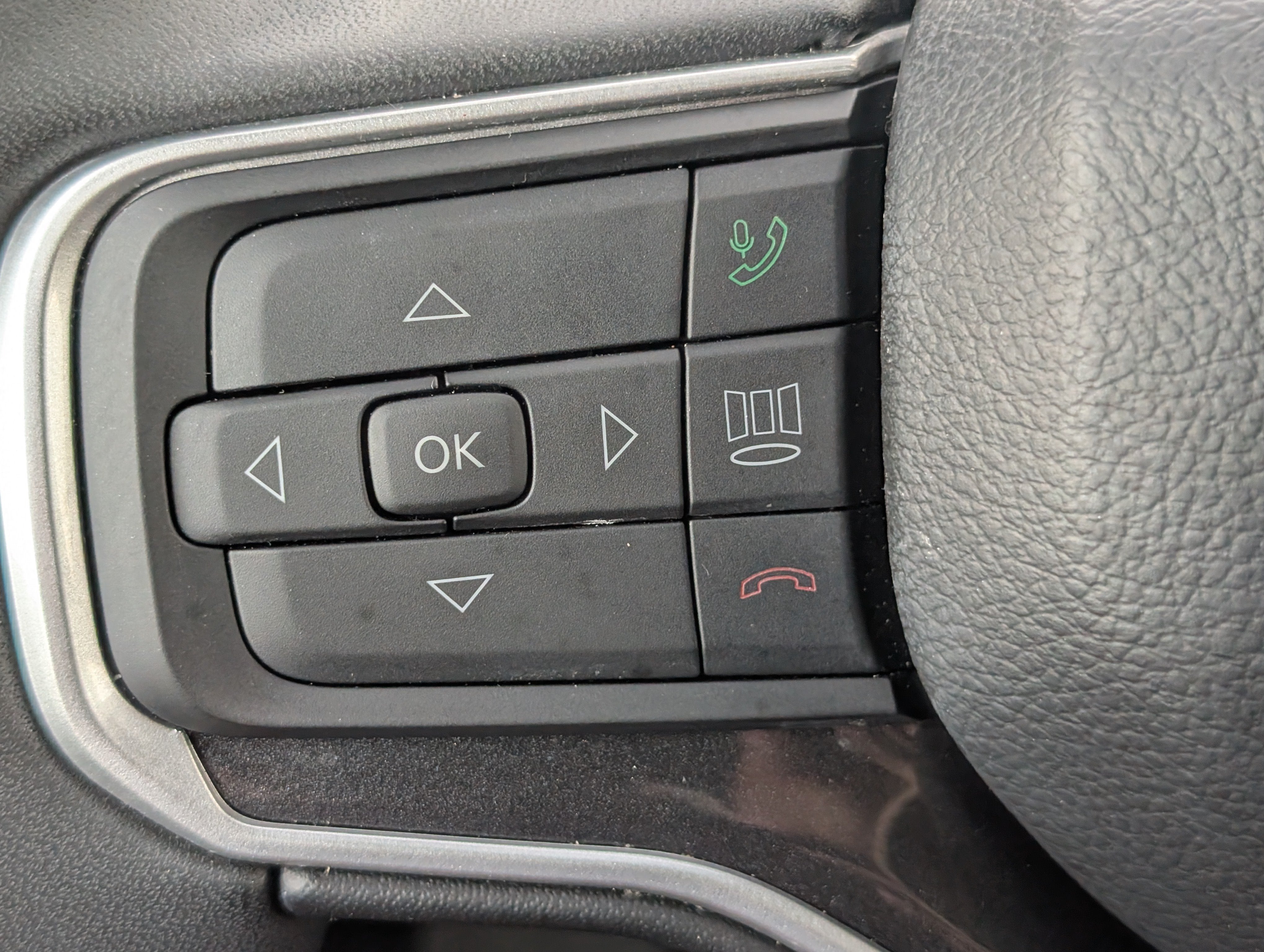 2024 Jeep Wagoneer L Base