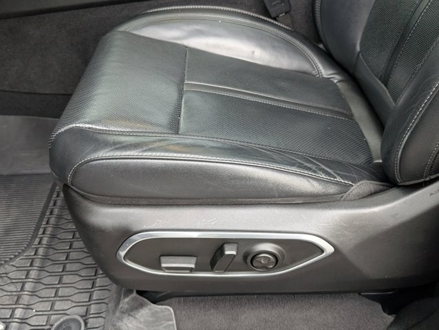 2024 Jeep Wagoneer Base