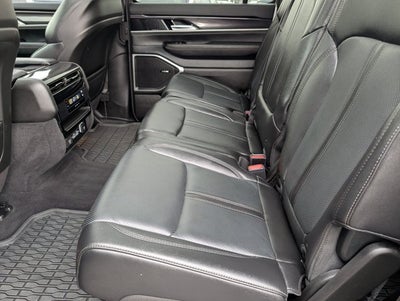 2024 Jeep Wagoneer Base