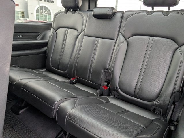 2024 Jeep Wagoneer Base