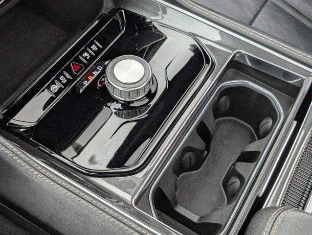 2024 Jeep Wagoneer Base