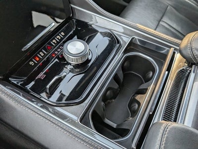 2023 Jeep Wagoneer Base