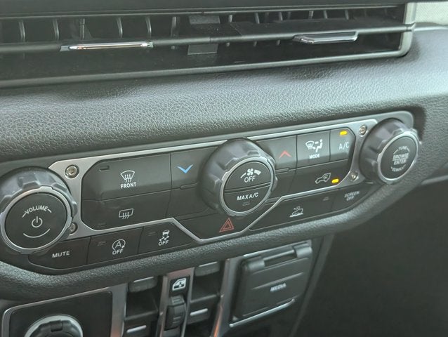 2025 Jeep Gladiator Nighthawk