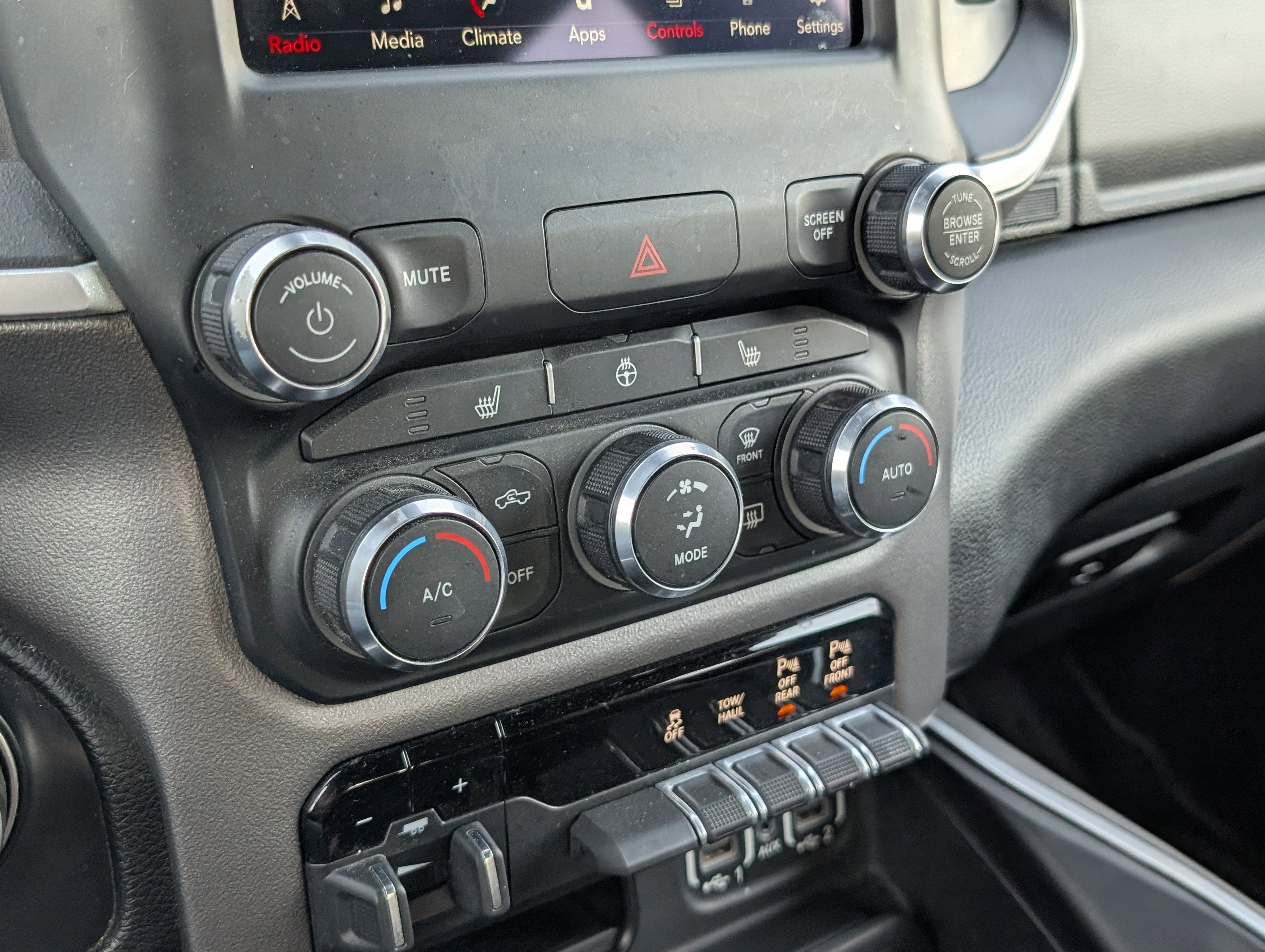 2020 RAM 1500 Big Horn/Lone Star
