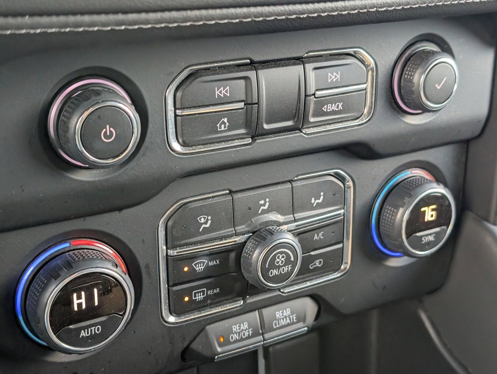 2022 Chevrolet Tahoe LS