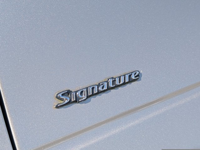 2003 Lincoln Town Car Signature