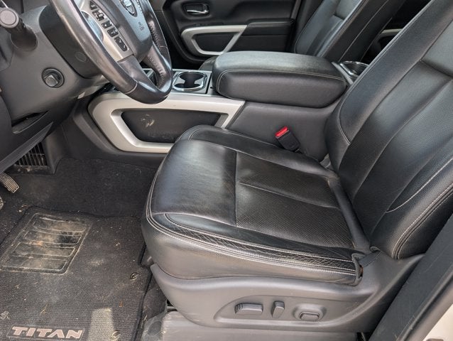 2021 Nissan Titan SL