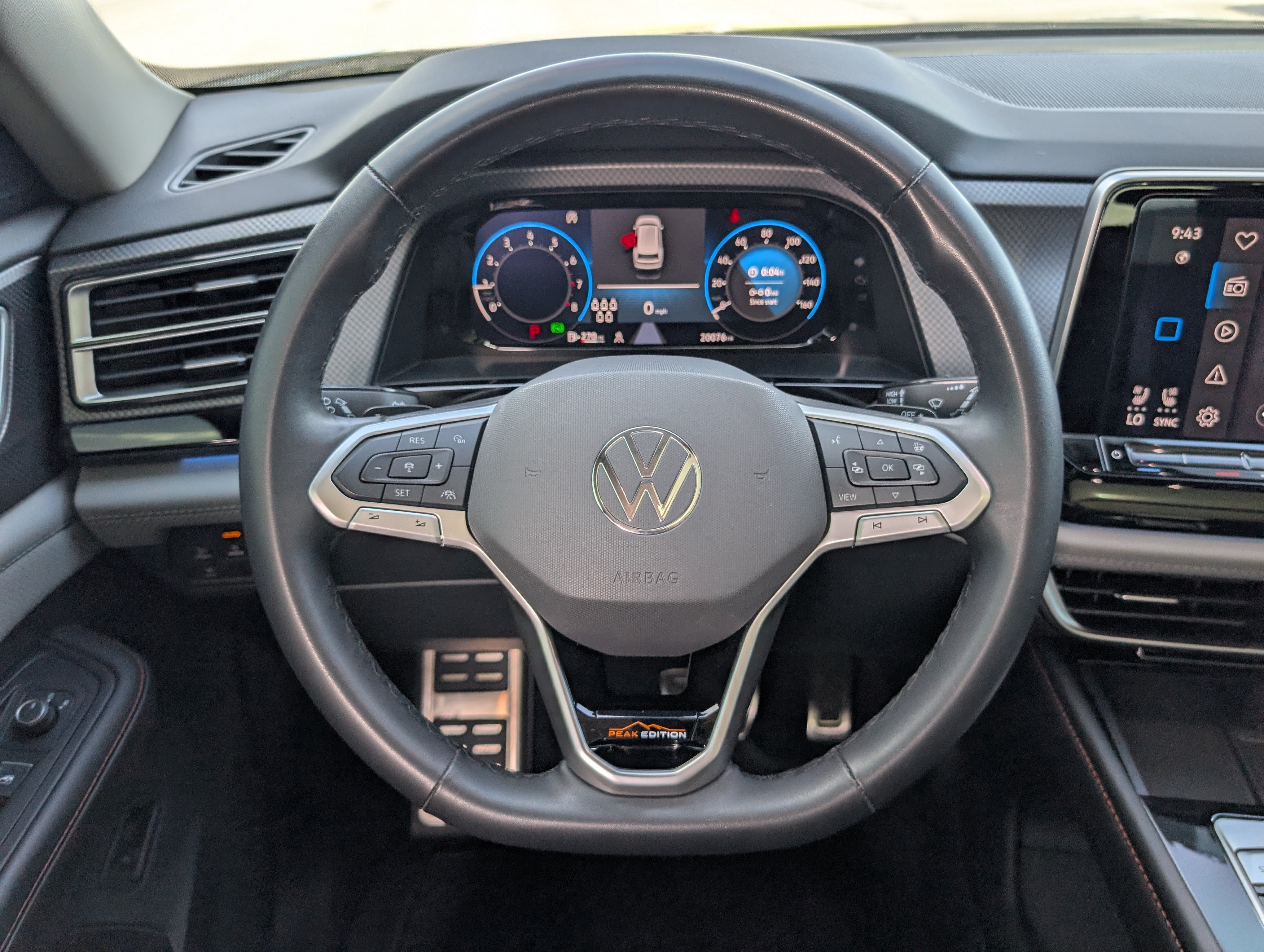2024 Volkswagen Atlas 2.0T Peak Edition SE w/Technology