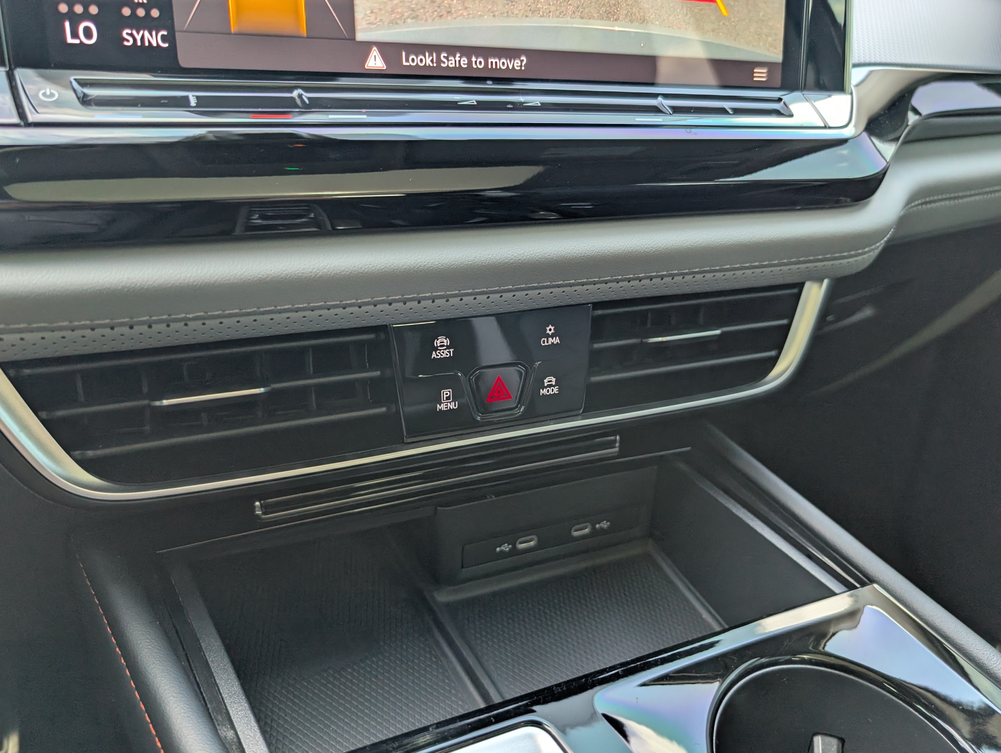 2024 Volkswagen Atlas 2.0T Peak Edition SE w/Technology