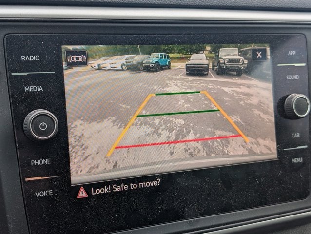 2021 Volkswagen Atlas Cross Sport 3.6L V6 SE w/Technology R-Line