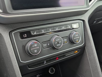 2021 Volkswagen Atlas Cross Sport 3.6L V6 SE w/Technology R-Line