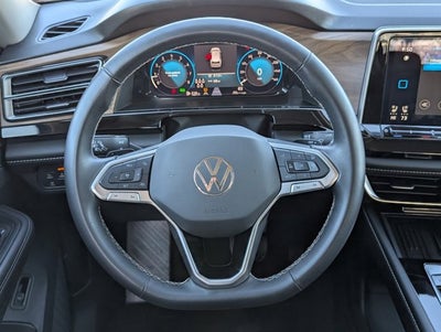 2025 Volkswagen Atlas 2.0T SE w/Technology