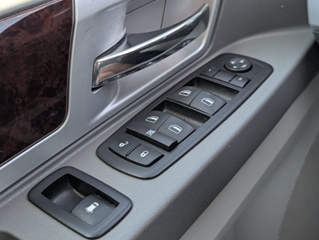 2010 Chrysler Town & Country Touring