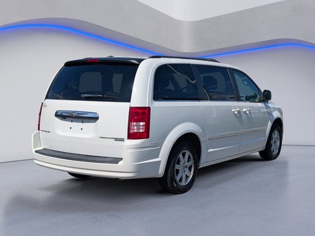 2010 Chrysler Town & Country Touring