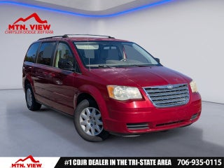 2009 Chrysler Town &amp; Country LX