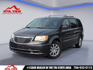 2016 Chrysler Town &amp; Country Touring