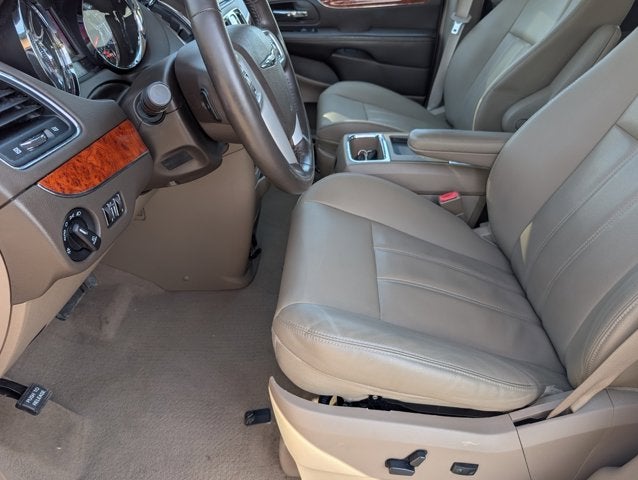 2015 Chrysler Town & Country Touring