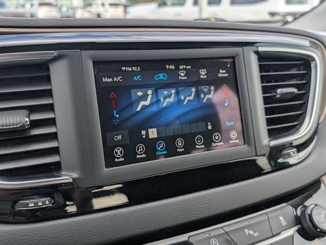 2019 Chrysler Pacifica LX