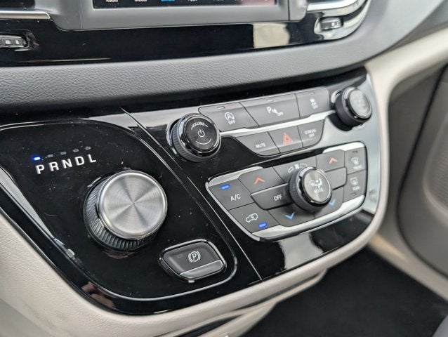 2019 Chrysler Pacifica LX