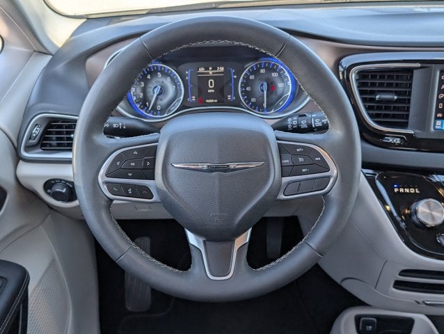 2024 Chrysler Voyager LX