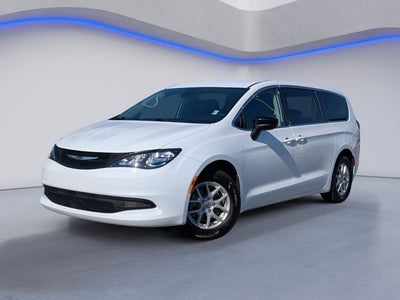 2024 Chrysler Voyager LX