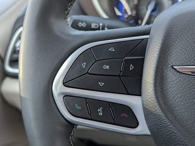 2024 Chrysler Voyager LX