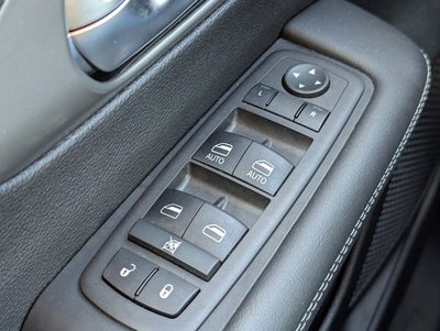 2025 Chrysler Voyager LX